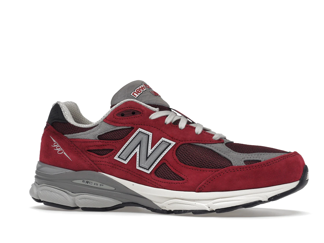 Vue 3 de New Balance 990v3 MiUSA Teddy Santis Scarlet