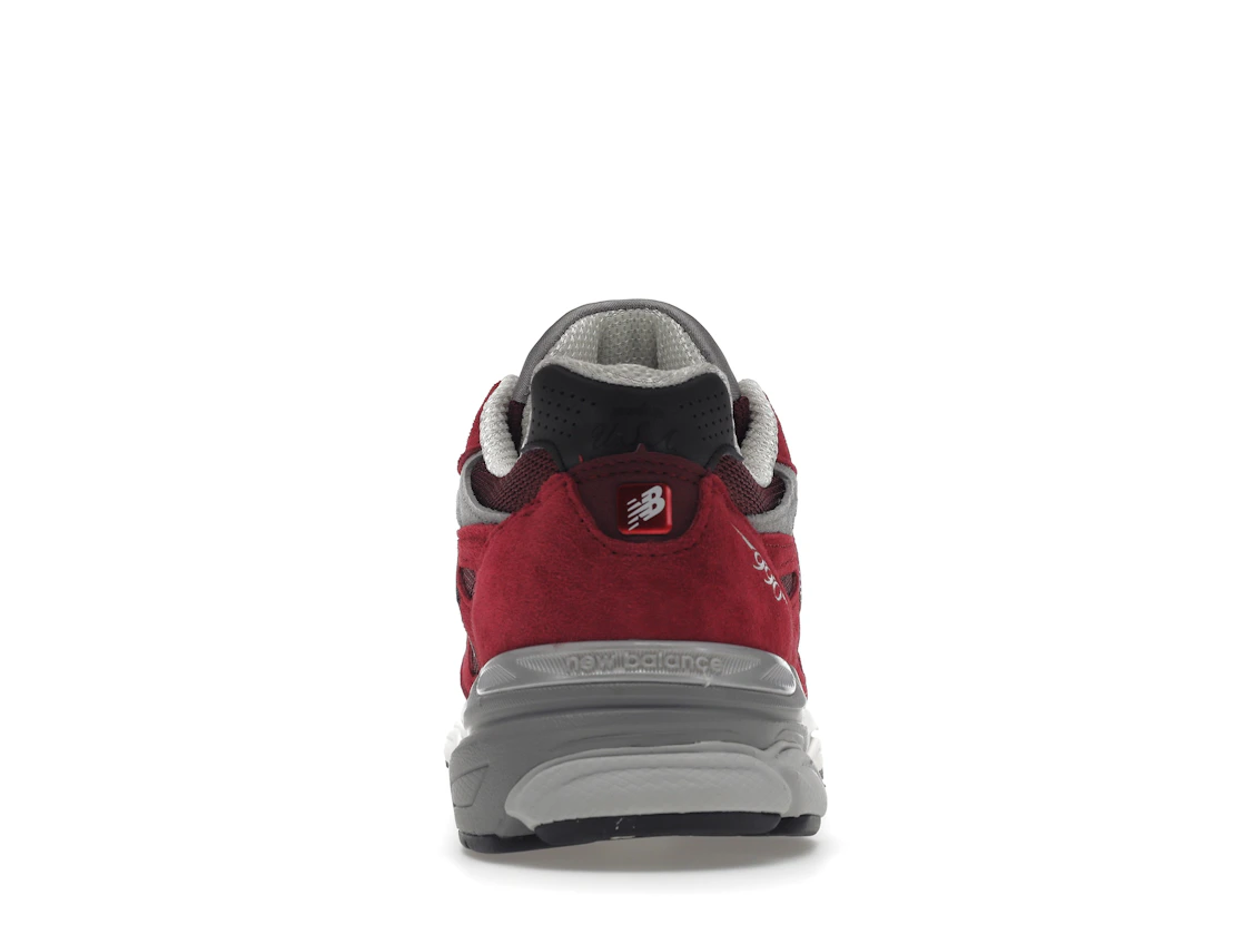 Vue 28 de New Balance 990v3 MiUSA Teddy Santis Scarlet