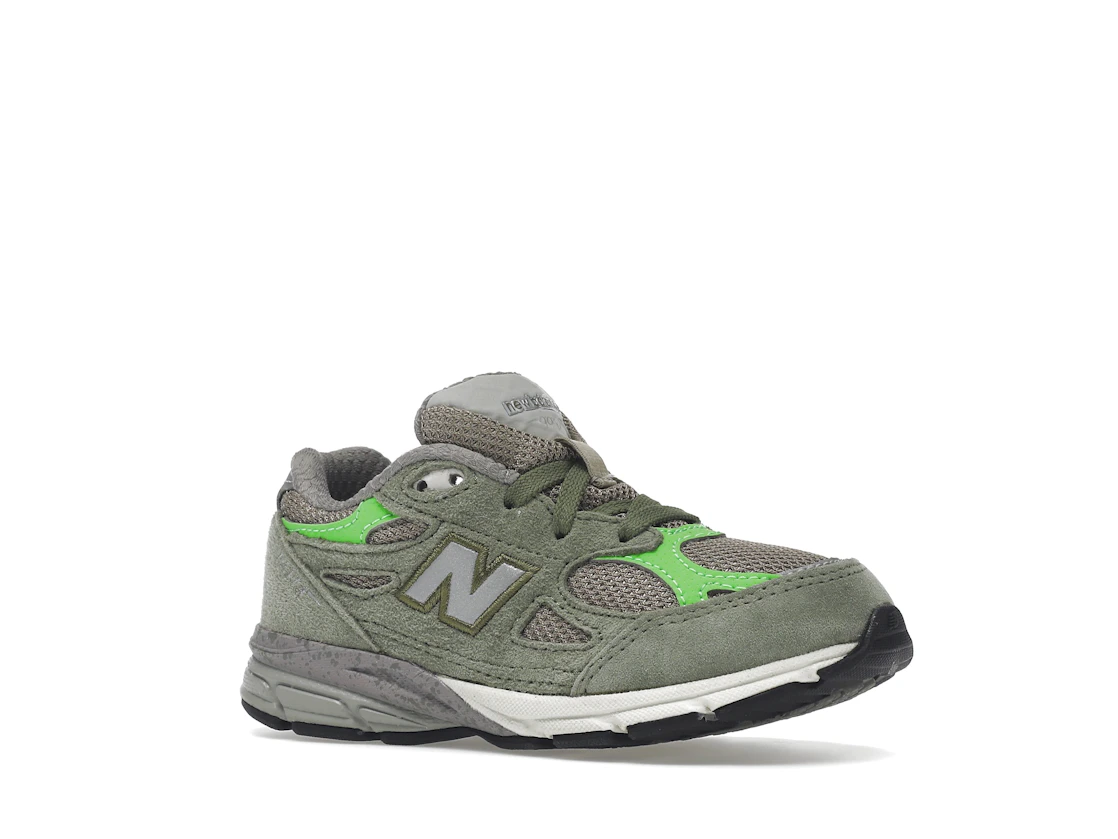 Vue 4 de New Balance 990v3 Patta Keep Your Family Close (TD)
