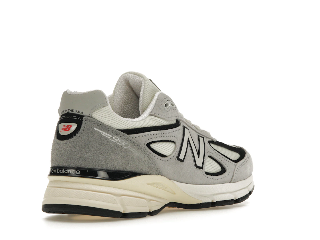 Vue 32 de New Balance 990v4 MiUSA Teddy Santis Grey Black Cream