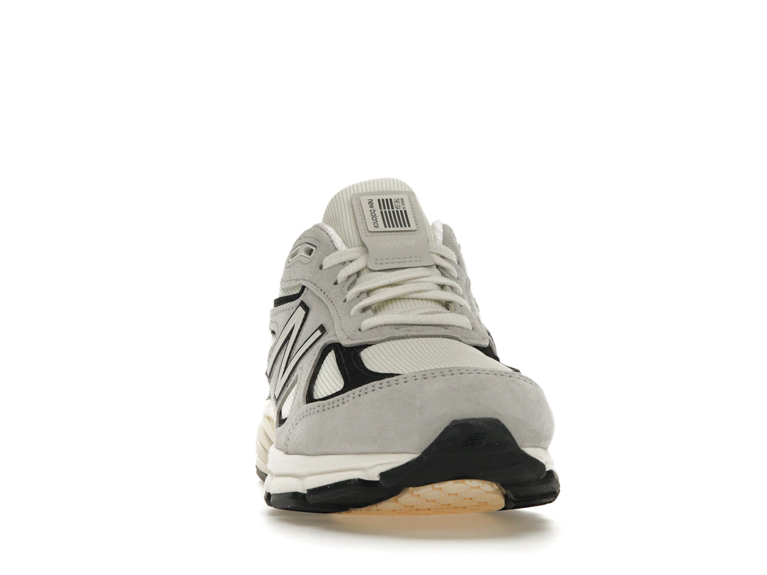 Vue 9 de New Balance 990v4 MiUSA Teddy Santis Grey Black Cream