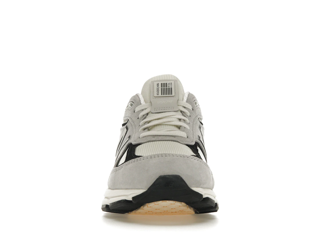 Vue 10 de New Balance 990v4 MiUSA Teddy Santis Grey Black Cream