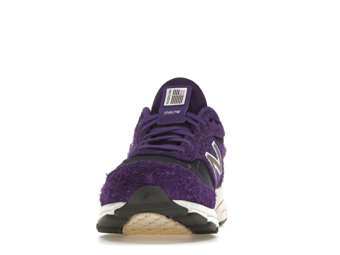 Vue 11 de New Balance 990v4 MiUSA Teddy Santis Plum Purple
