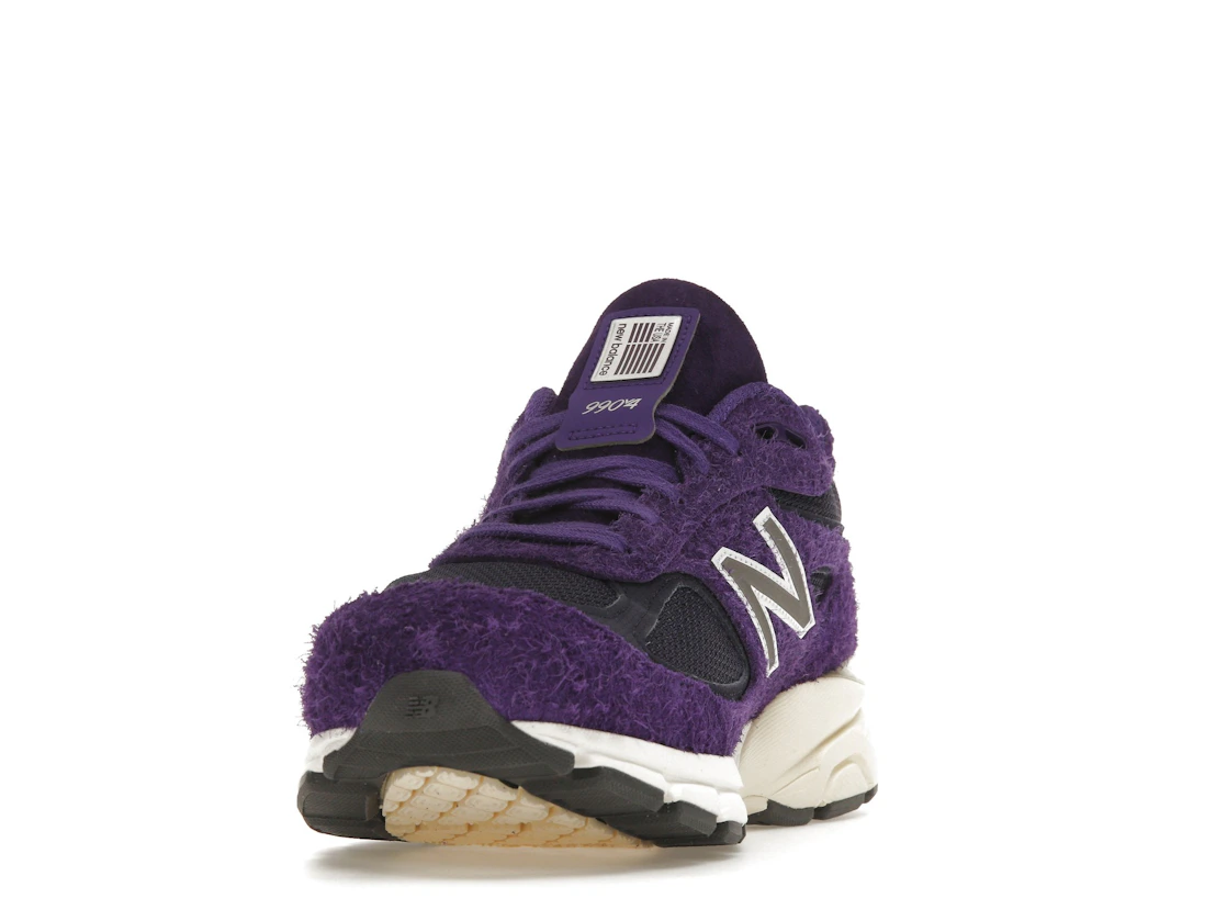 Vue 12 de New Balance 990v4 MiUSA Teddy Santis Plum Purple