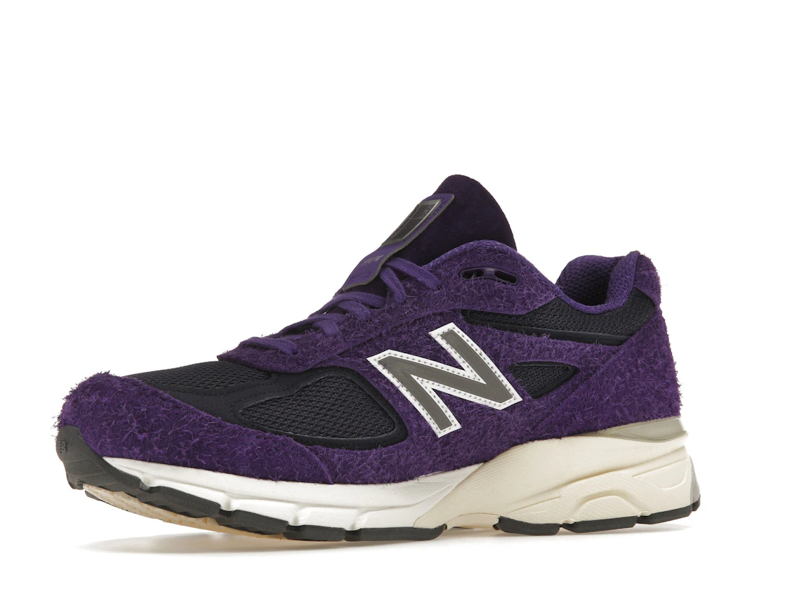 Vue 16 de New Balance 990v4 MiUSA Teddy Santis Plum Purple