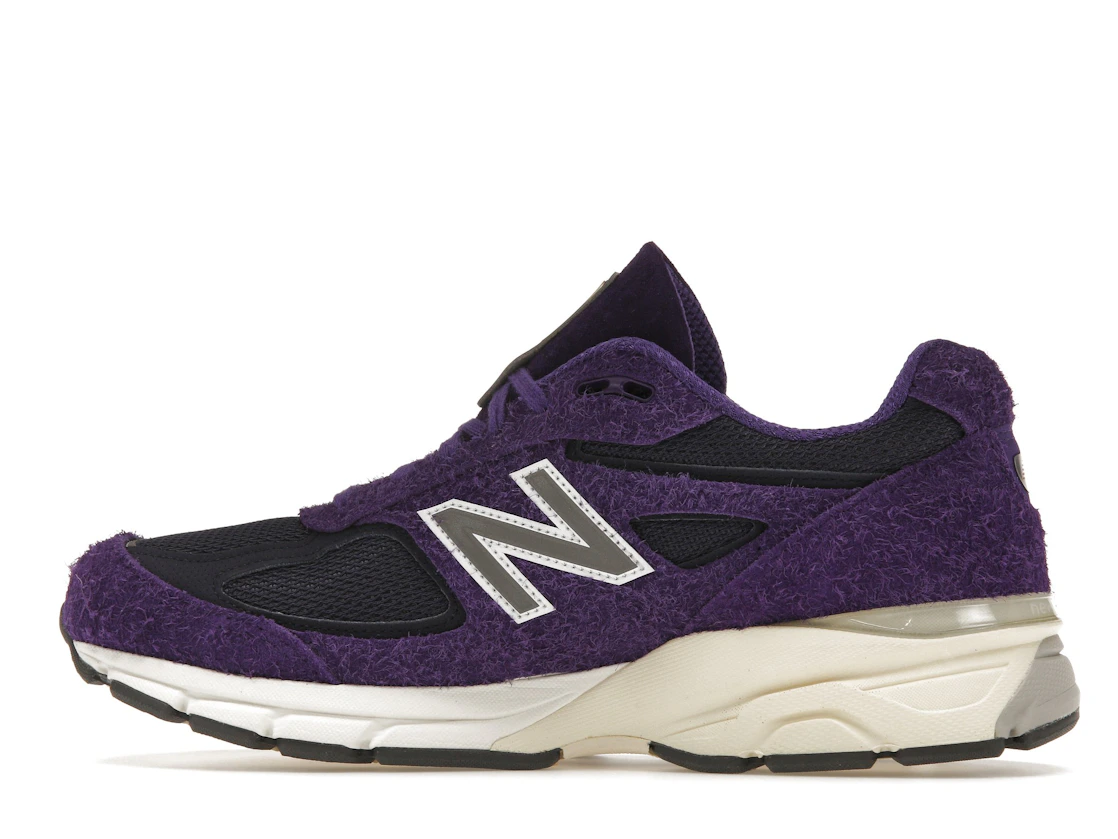 Vue 20 de New Balance 990v4 MiUSA Teddy Santis Plum Purple