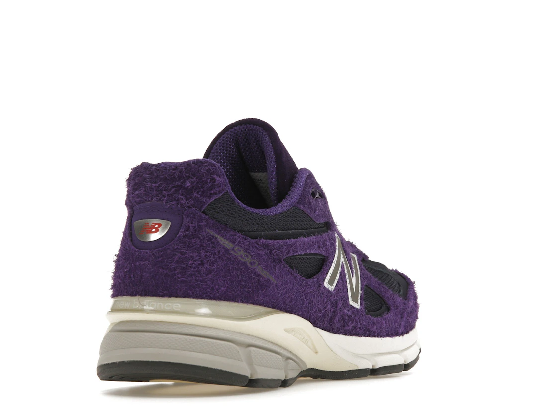 Vue 31 de New Balance 990v4 MiUSA Teddy Santis Plum Purple
