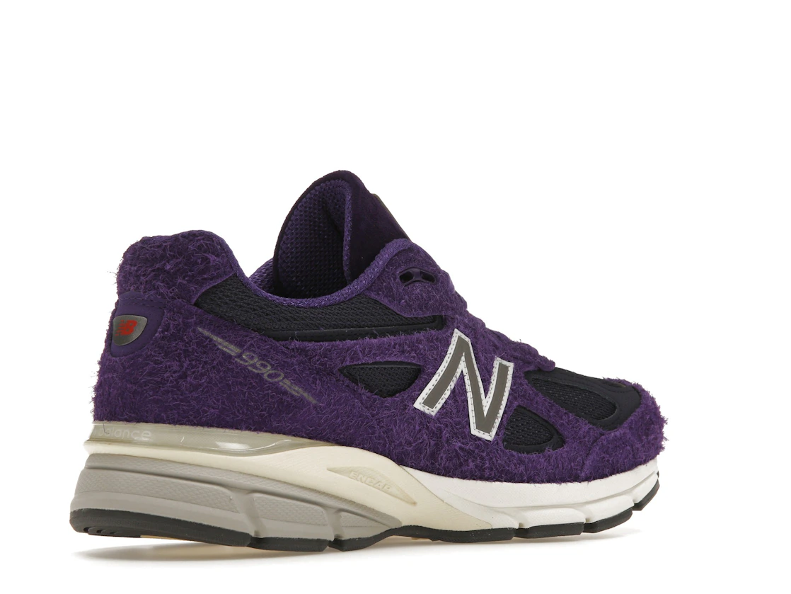 Vue 33 de New Balance 990v4 MiUSA Teddy Santis Plum Purple