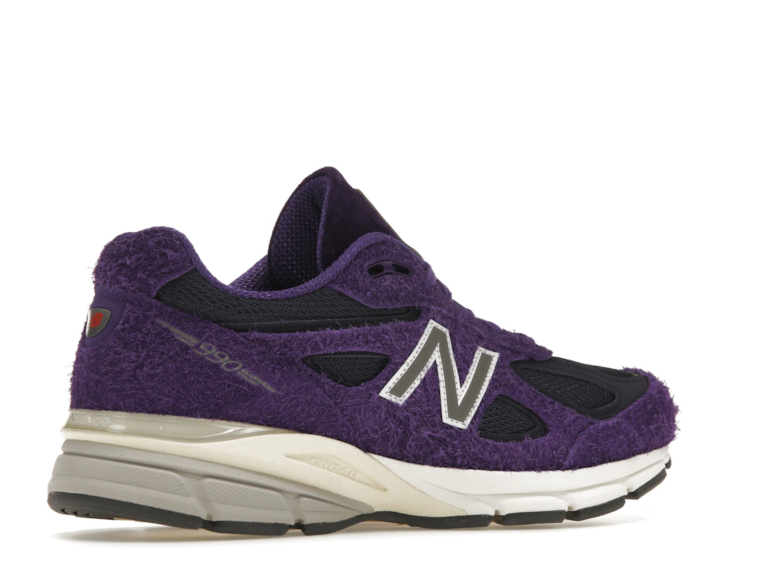 Vue 34 de New Balance 990v4 MiUSA Teddy Santis Plum Purple