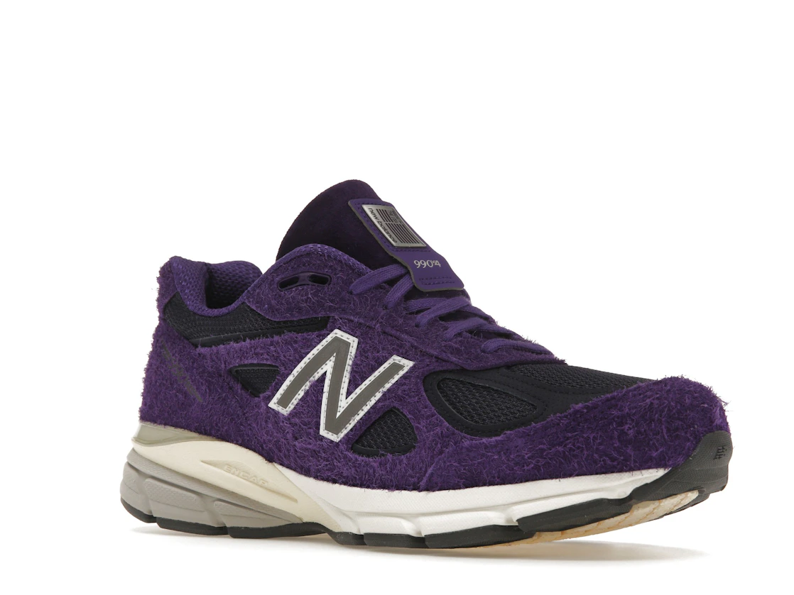 Vue 5 de New Balance 990v4 MiUSA Teddy Santis Plum Purple