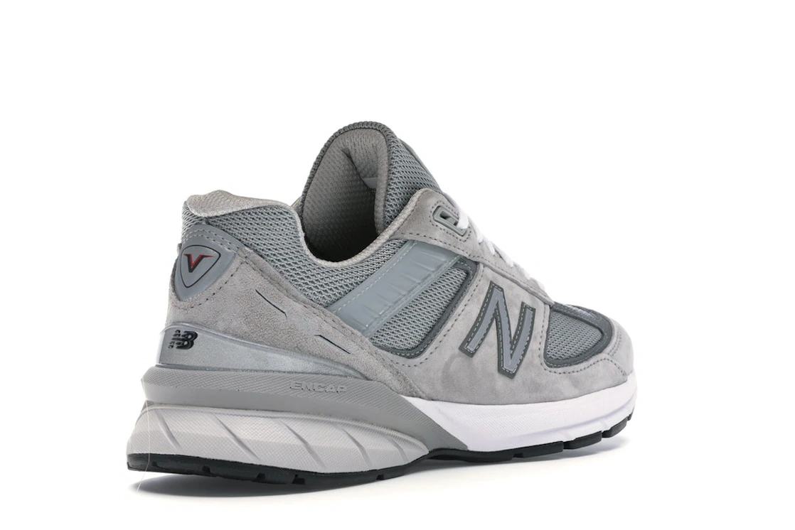 Vue 32 de New Balance 990v5 Grey