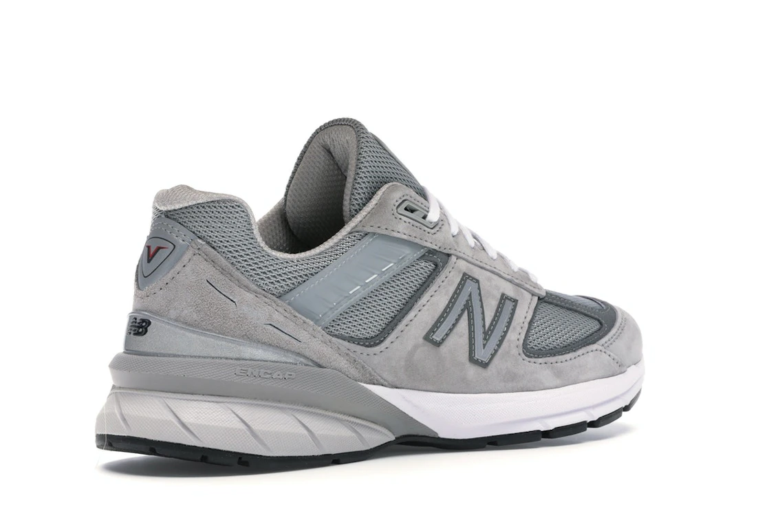 Vue 33 de New Balance 990v5 Grey