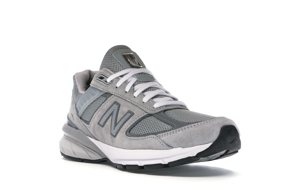 Vue 6 de New Balance 990v5 Grey