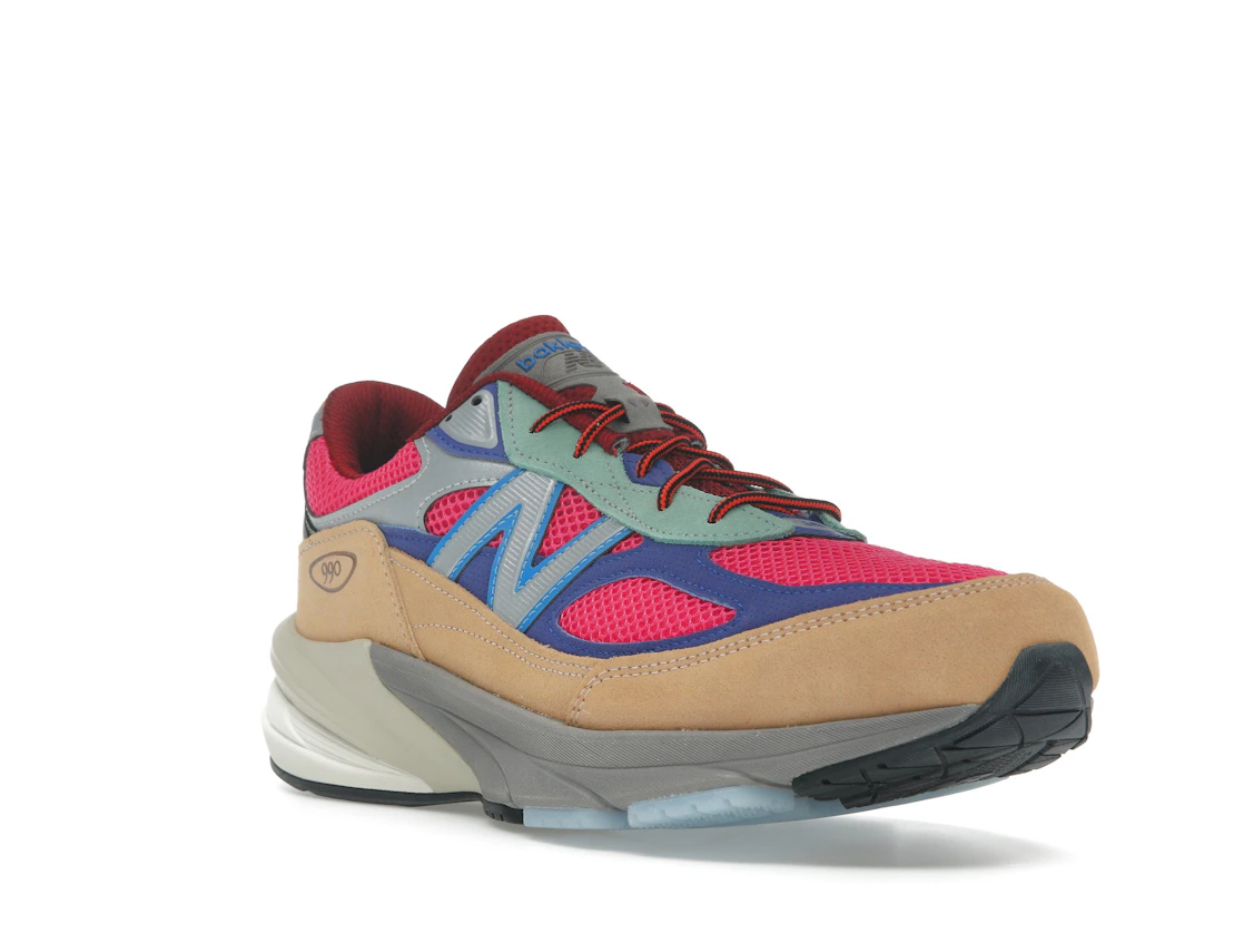 Vue 6 de New Balance 990v6 MiUSA Action Bronson Ainôzama