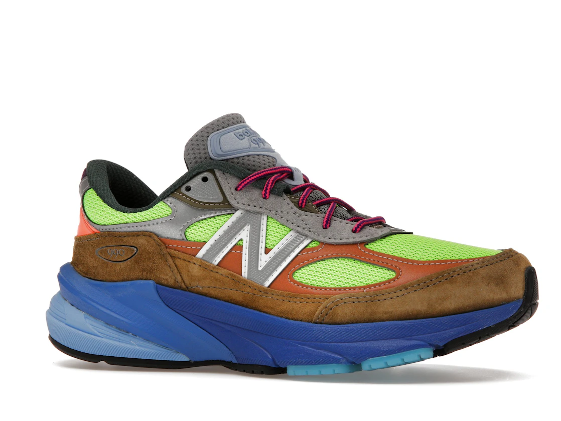Vue 3 de New Balance 990v6 MiUSA Action Bronson Baklava