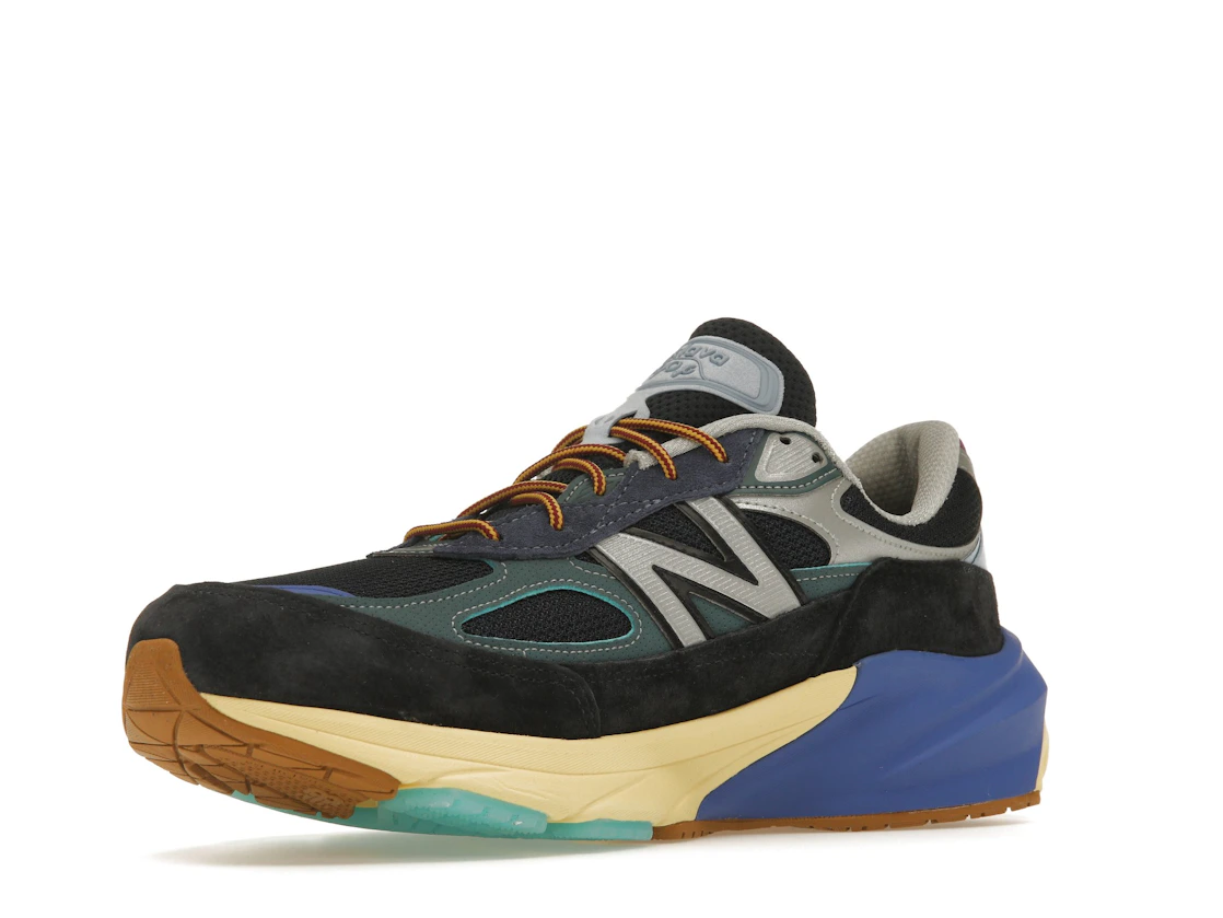 Vue 15 de New Balance 990v6 MiUSA Action Bronson Lapis Lazuli