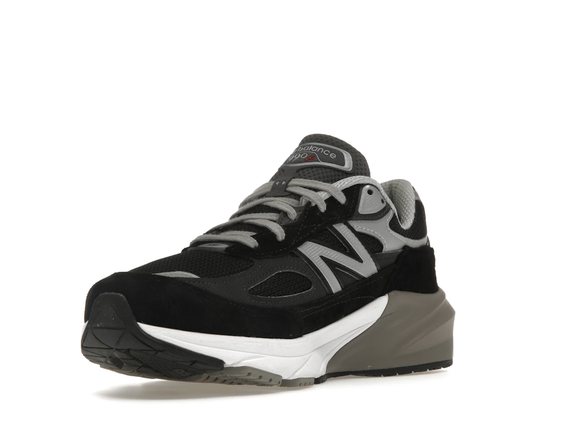 Vue 14 de New Balance 990v6 MiUSA Black Grey White