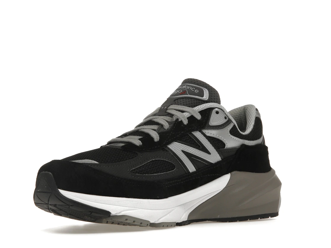 Vue 15 de New Balance 990v6 MiUSA Black Grey White