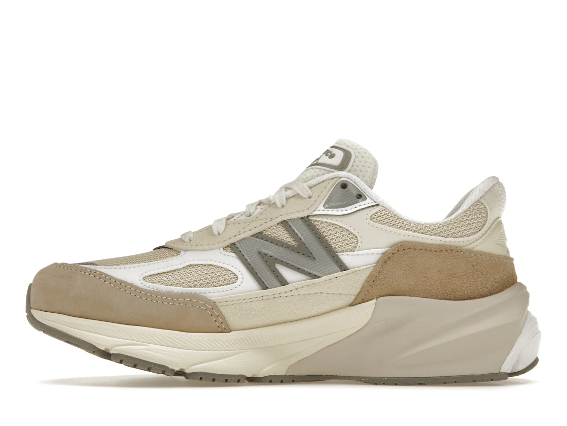 Vue 19 de New Balance 990v6 MiUSA Cream