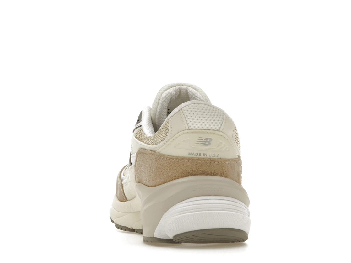 Vue 27 de New Balance 990v6 MiUSA Cream