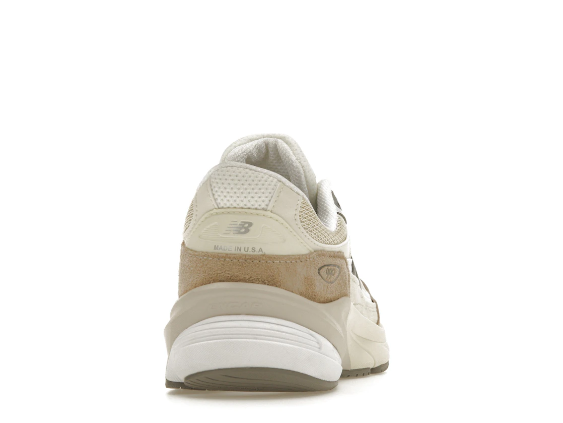 Vue 29 de New Balance 990v6 MiUSA Cream