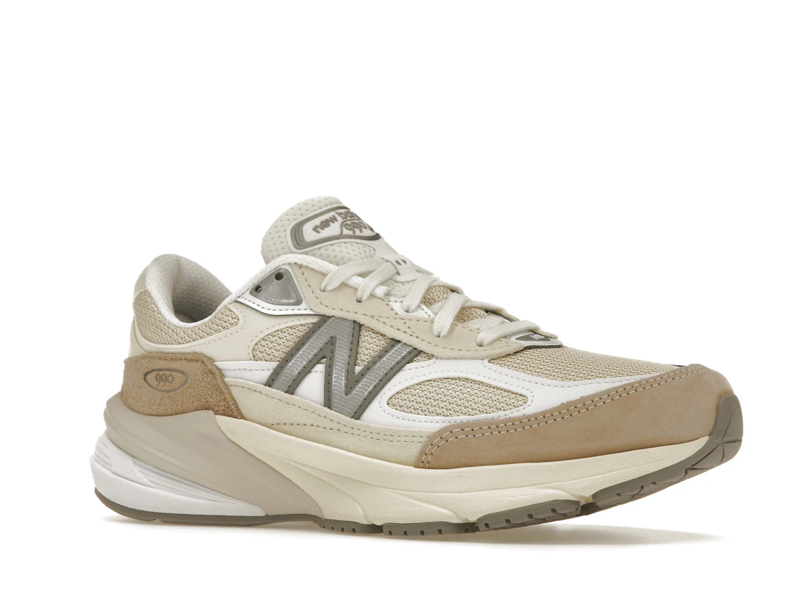 Vue 4 de New Balance 990v6 MiUSA Cream