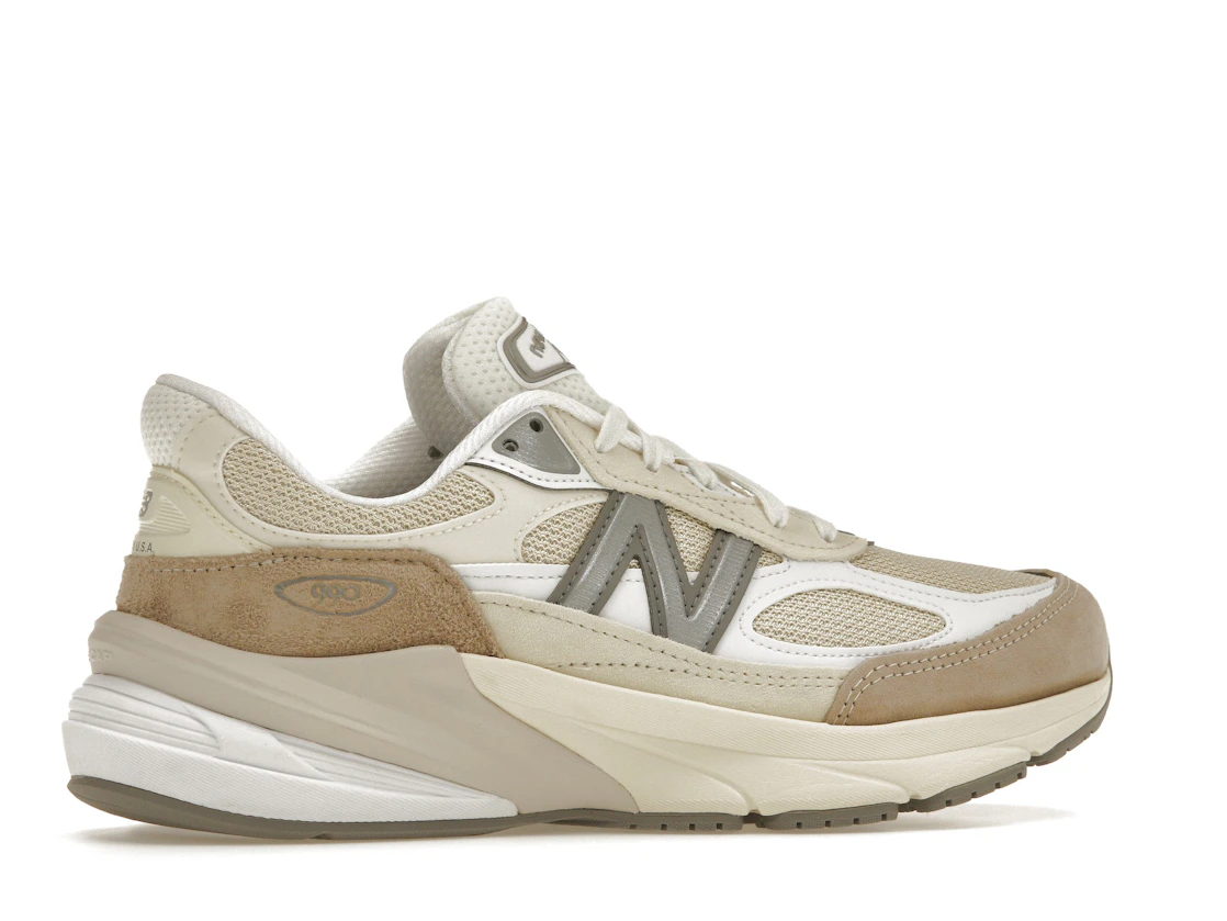 Vue 35 de New Balance 990v6 MiUSA Cream