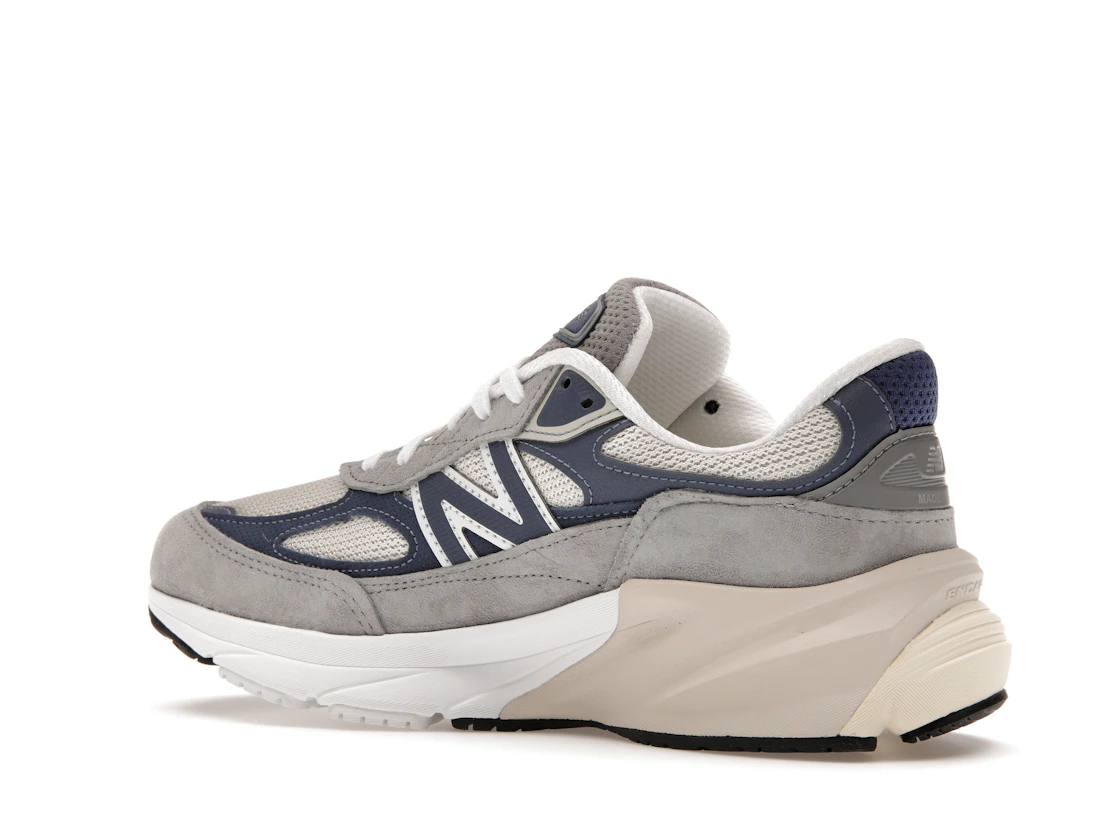Vue 22 de New Balance 990v6 MiUSA Grey Day (2023)