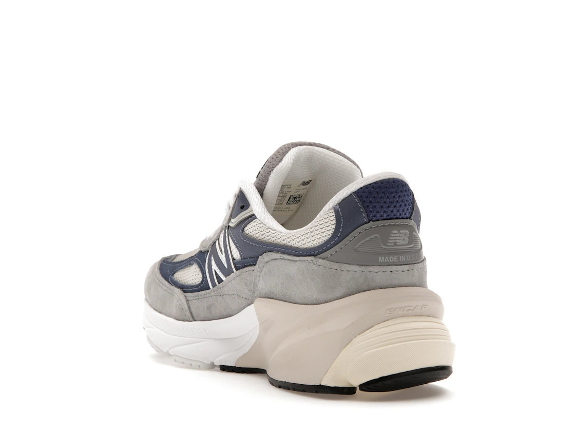 Vue 25 de New Balance 990v6 MiUSA Grey Day (2023)