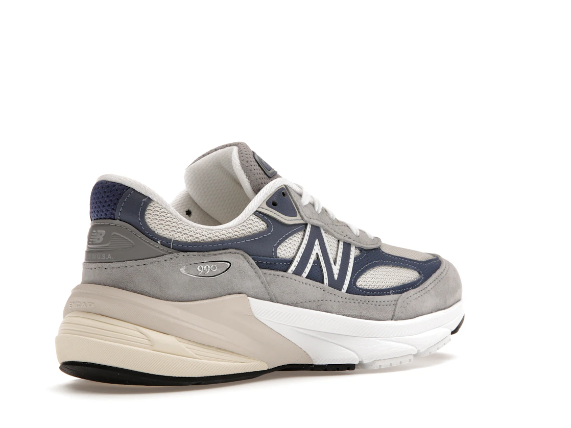 Vue 33 de New Balance 990v6 MiUSA Grey Day (2023)