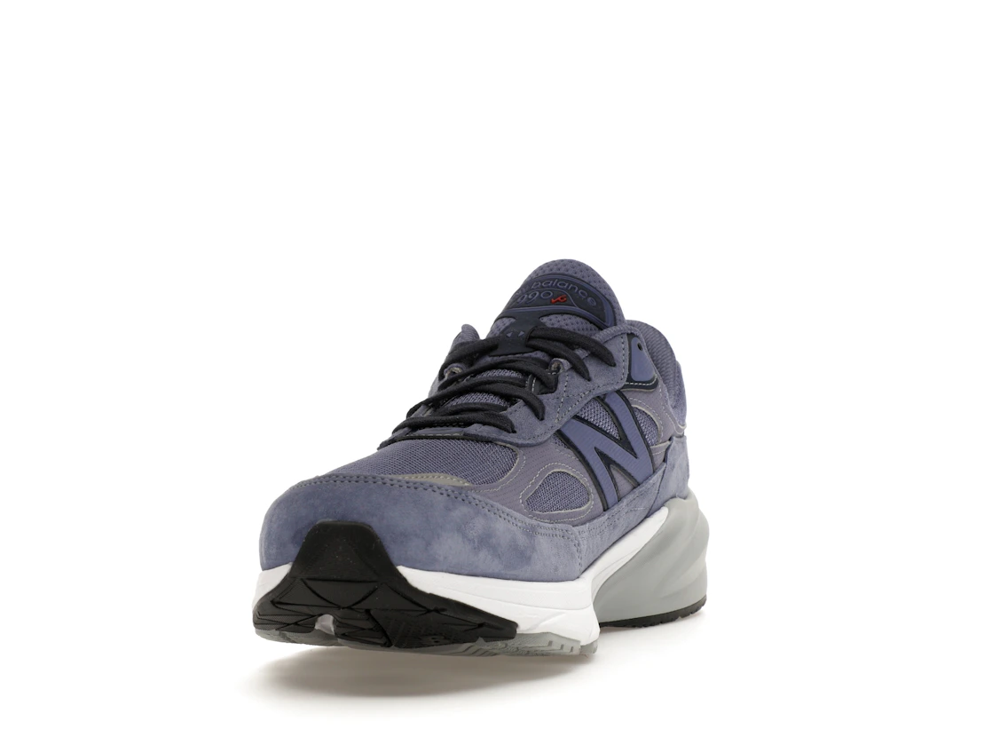 Vue 12 de New Balance 990v6 MiUSA Purple