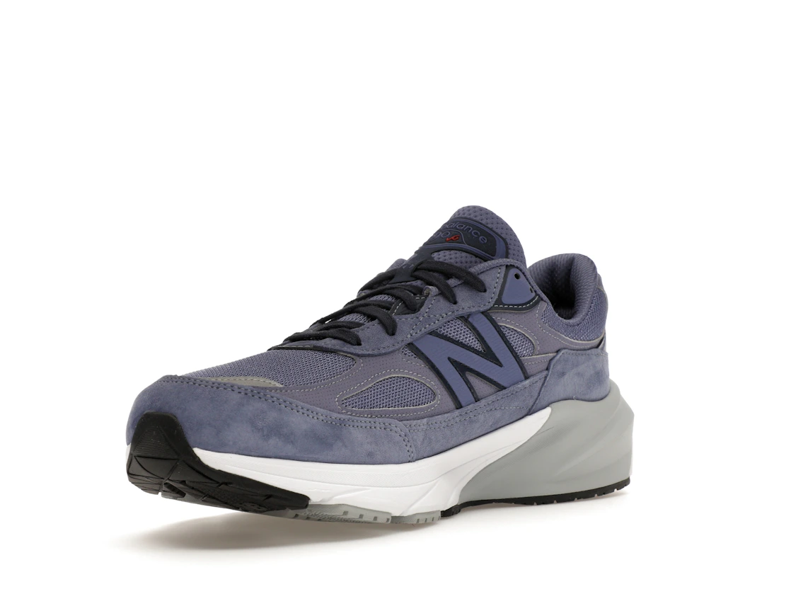 Vue 14 de New Balance 990v6 MiUSA Purple