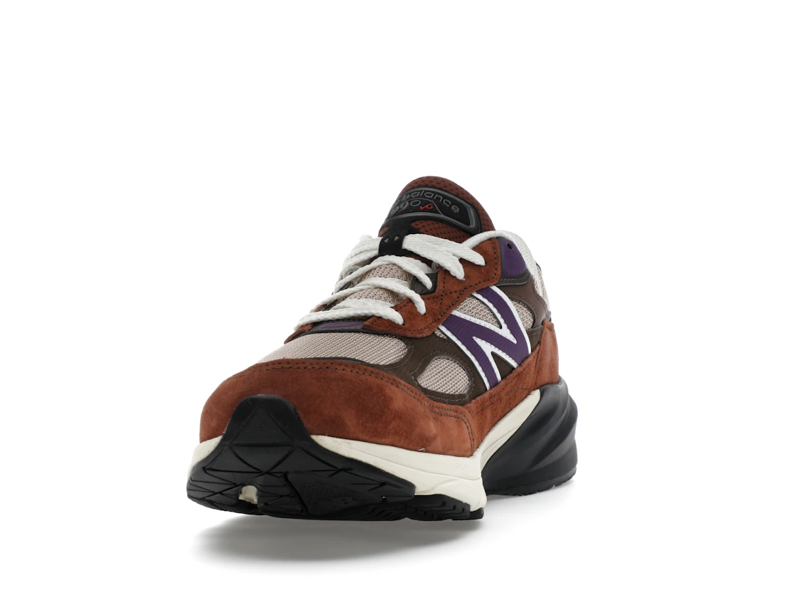 Vue 12 de New Balance 990v6 MiUSA Rich Oak