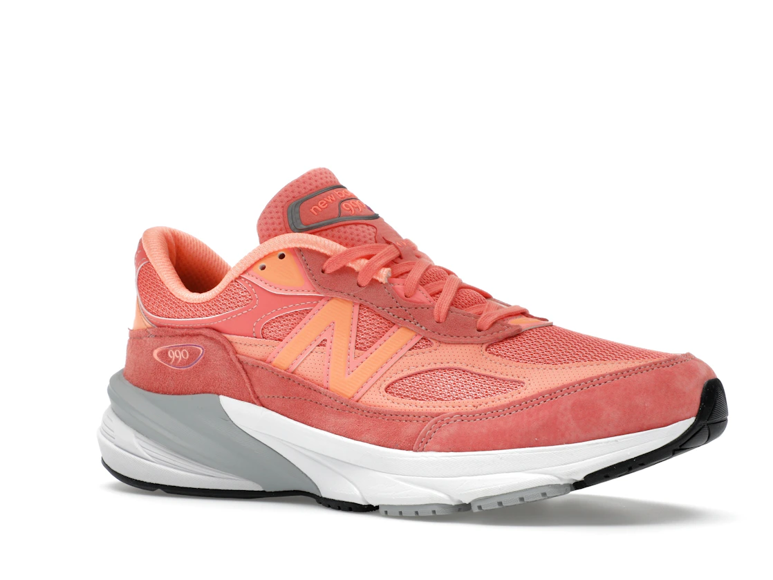 Vue 4 de New Balance 990v6 MiUSA Sunrise Rose