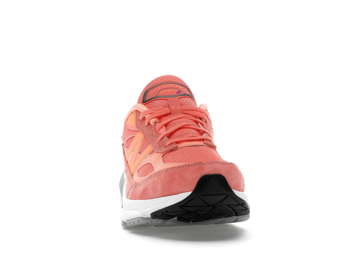 Vue 9 de New Balance 990v6 MiUSA Sunrise Rose