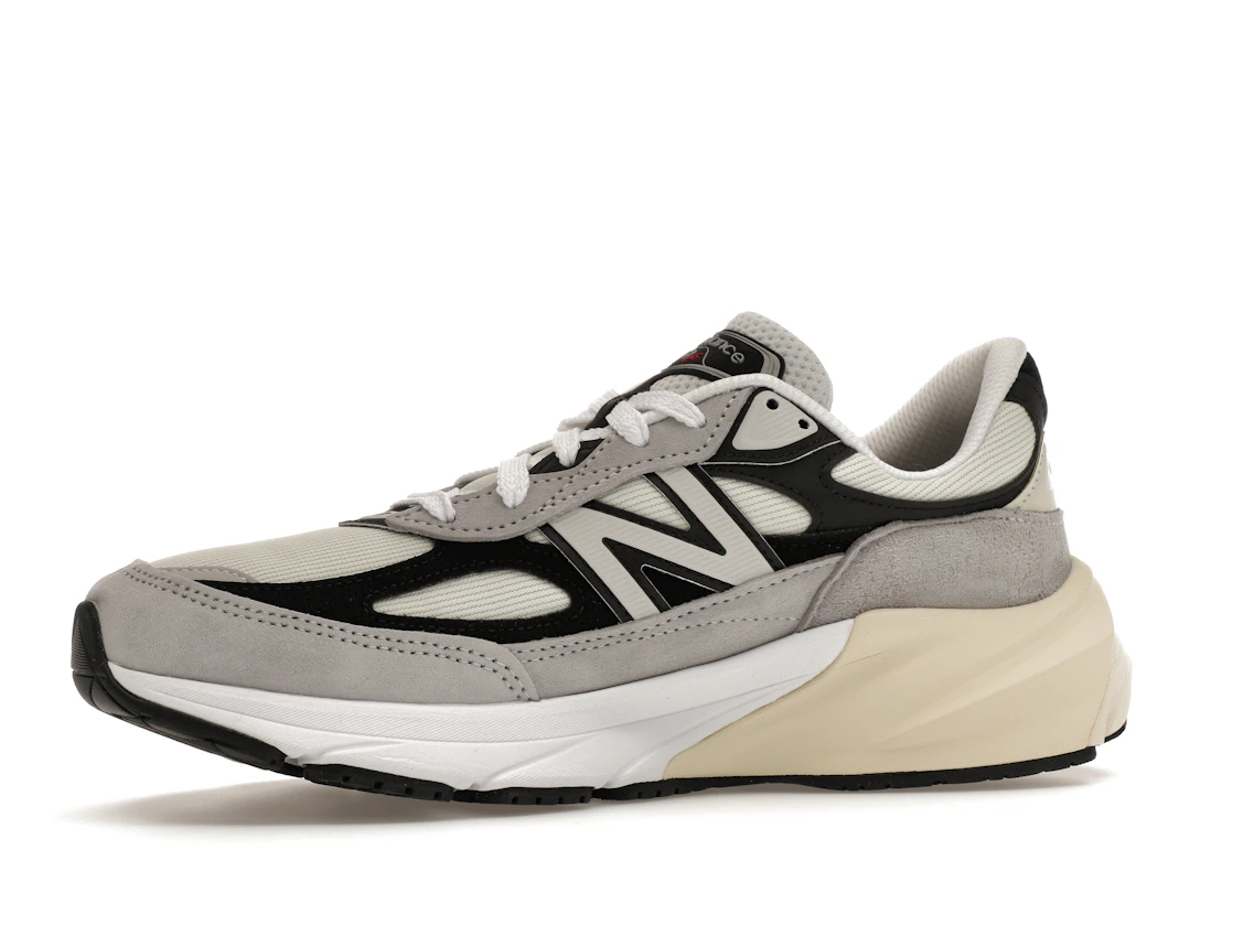 Vue 17 de New Balance 990v6 MiUSA Teddy Santis Grey Black