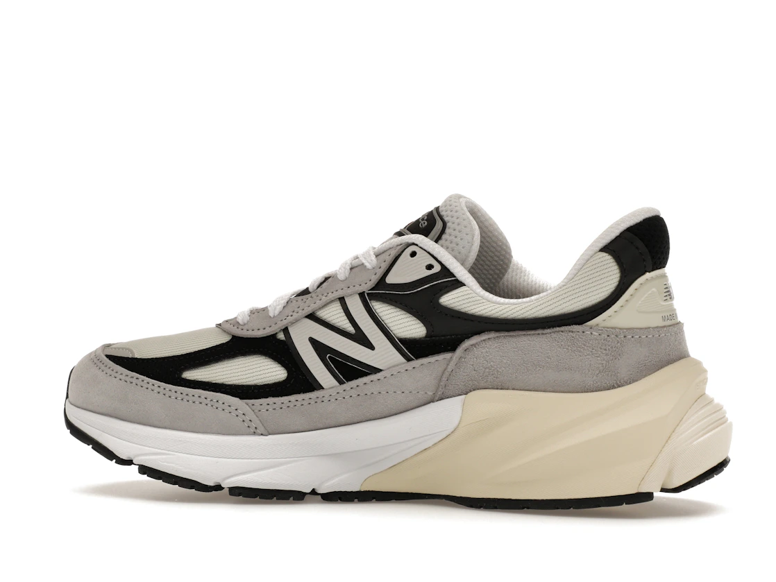 Vue 21 de New Balance 990v6 MiUSA Teddy Santis Grey Black