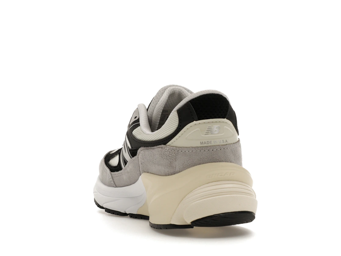Vue 26 de New Balance 990v6 MiUSA Teddy Santis Grey Black