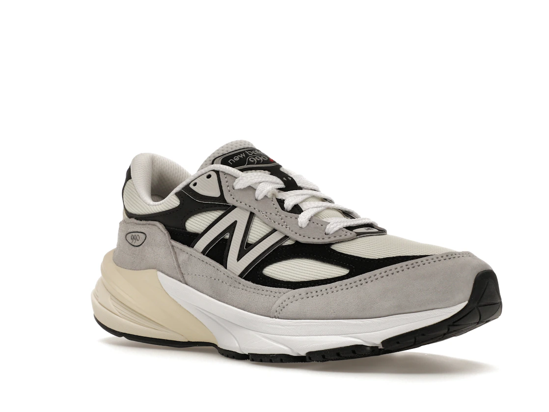 Vue 5 de New Balance 990v6 MiUSA Teddy Santis Grey Black