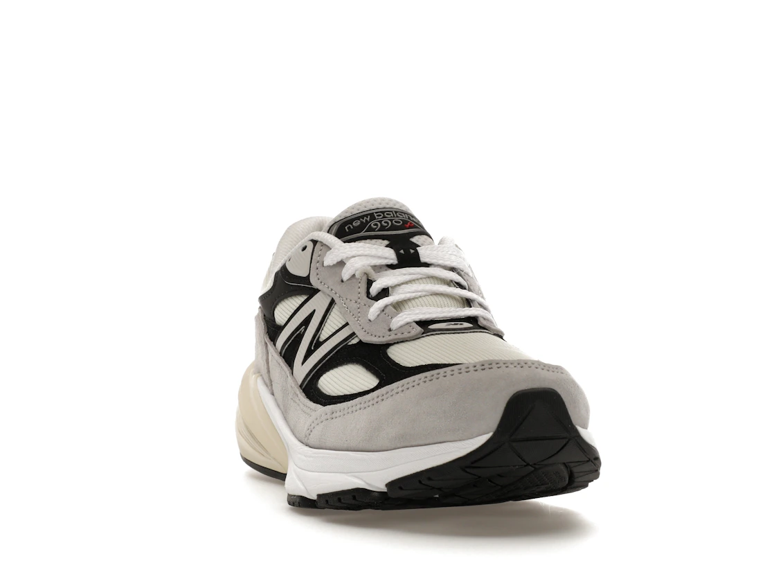 Vue 8 de New Balance 990v6 MiUSA Teddy Santis Grey Black
