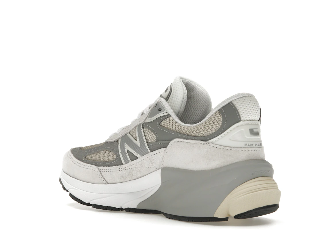 Vue 24 de New Balance 990v6 MiUSA Teddy Santis Reflection Marblehead