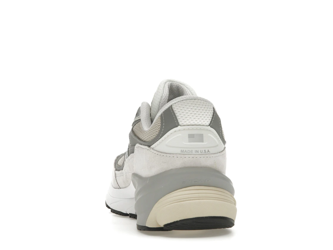 Vue 27 de New Balance 990v6 MiUSA Teddy Santis Reflection Marblehead