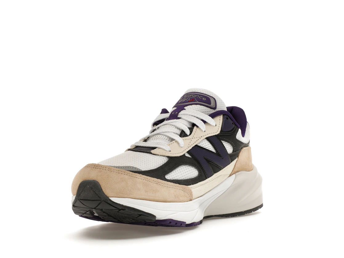 Vue 13 de New Balance 990v6 MiUSA Teddy Santis White Black Plum