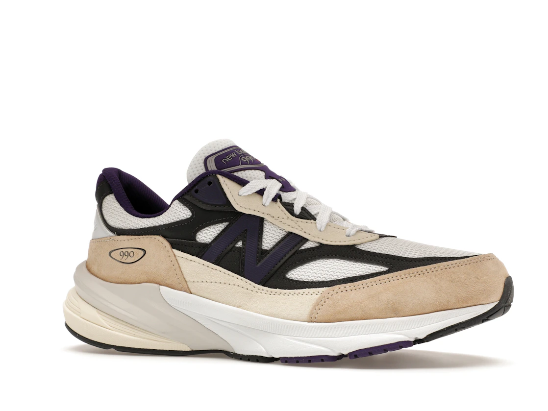 Vue 3 de New Balance 990v6 MiUSA Teddy Santis White Black Plum
