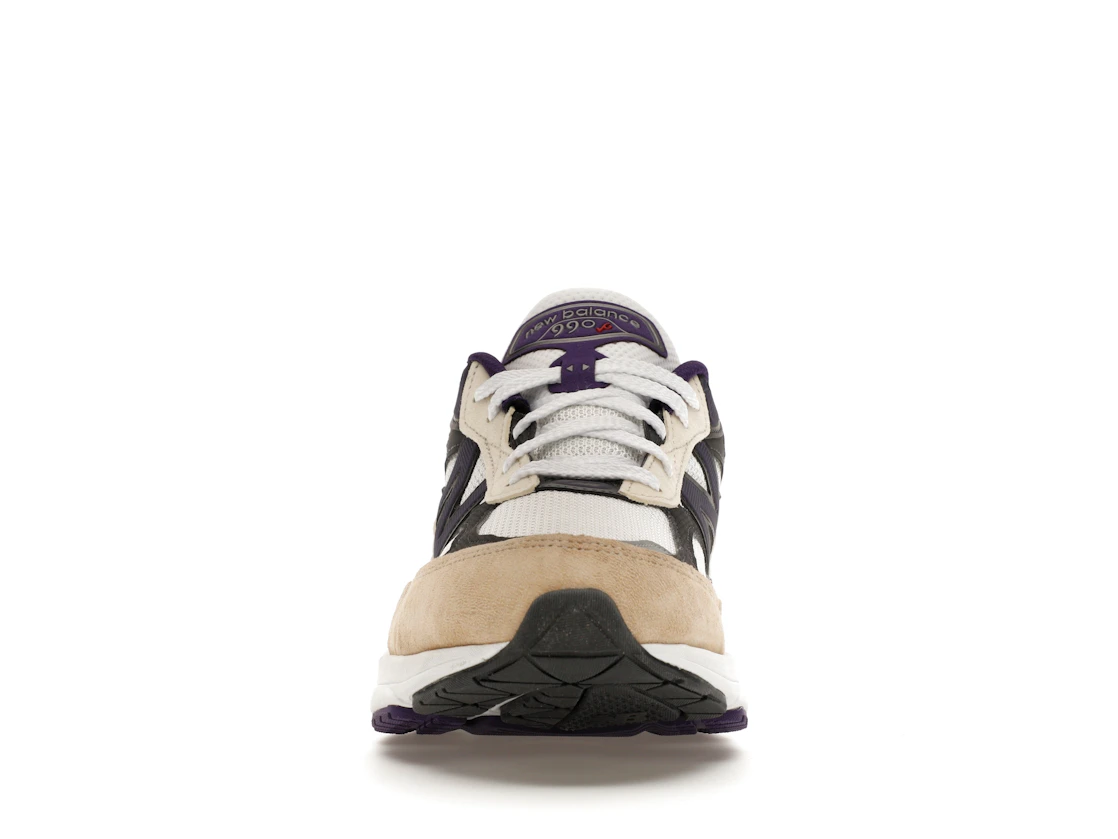Vue 10 de New Balance 990v6 MiUSA Teddy Santis White Black Plum