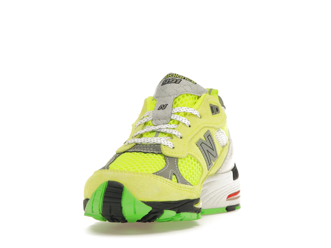 Vue 12 de New Balance 991 MiUK Aries Neon
