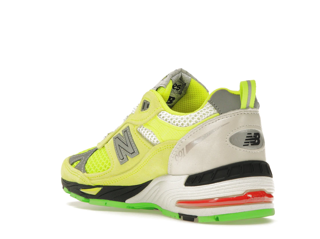 Vue 24 de New Balance 991 MiUK Aries Neon