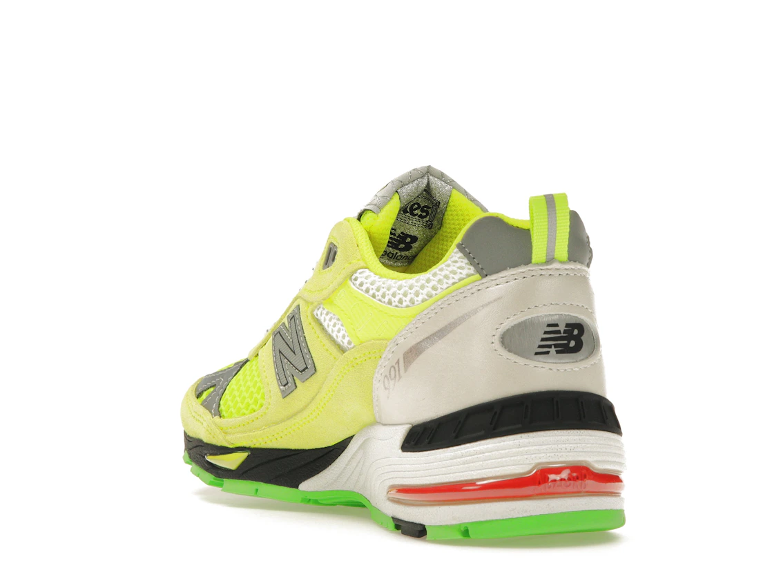 Vue 25 de New Balance 991 MiUK Aries Neon