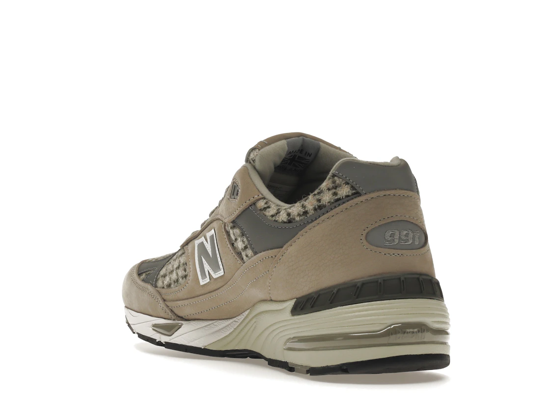 Vue 25 de New Balance 991 MiUK Harris Tweed