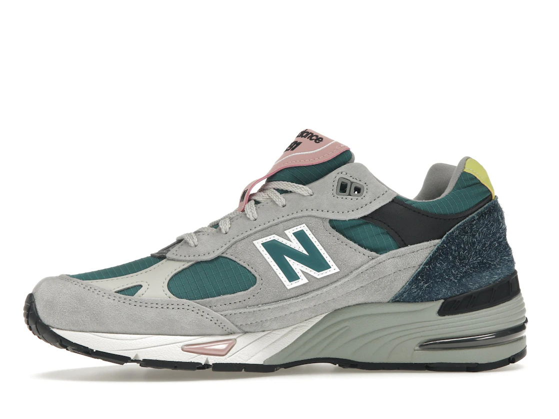 Vue 18 de New Balance 991 MiUK Pacific Majolica Blue